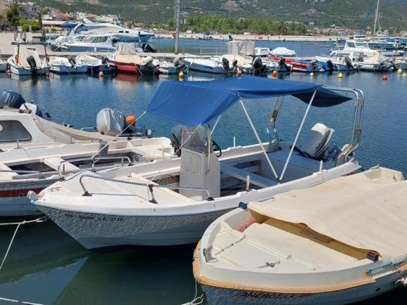 Waterfront Spitaki *