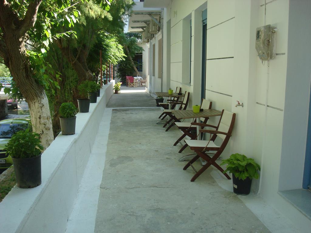 Smaragdi Hotel