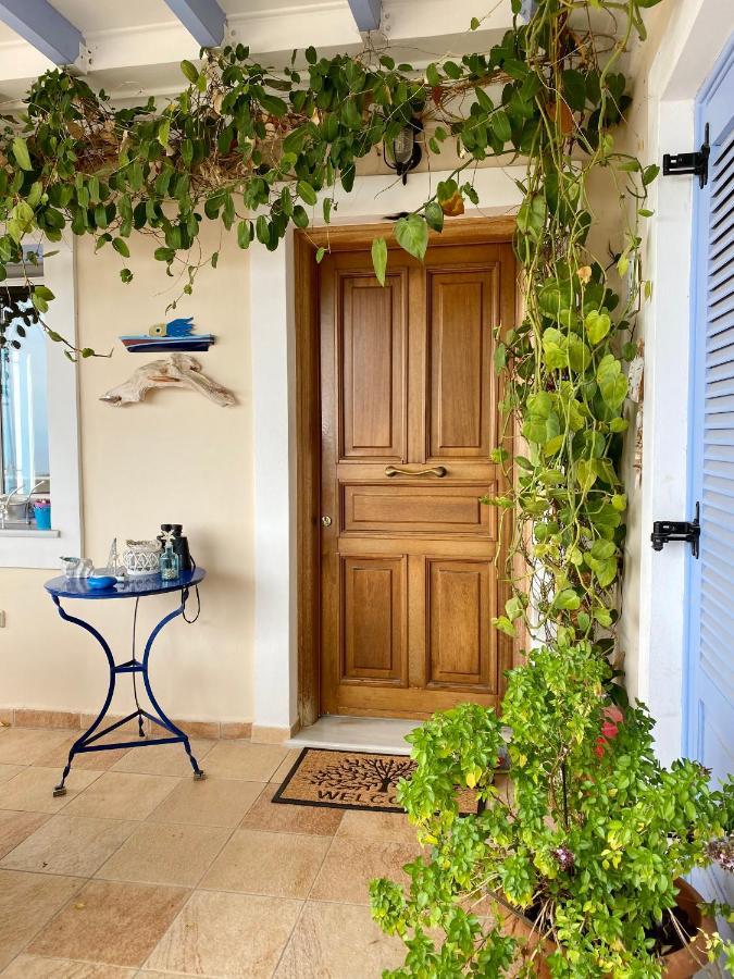 Elichrisos Spetses Agioi Anargyroi (Attica)