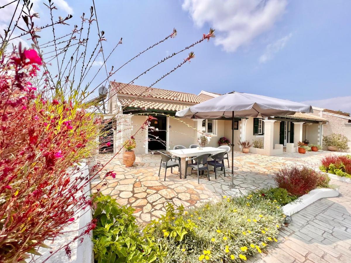 Kessar St Stephanos With Private Pool By Dadovillas Agios Stefanos (Thinali)