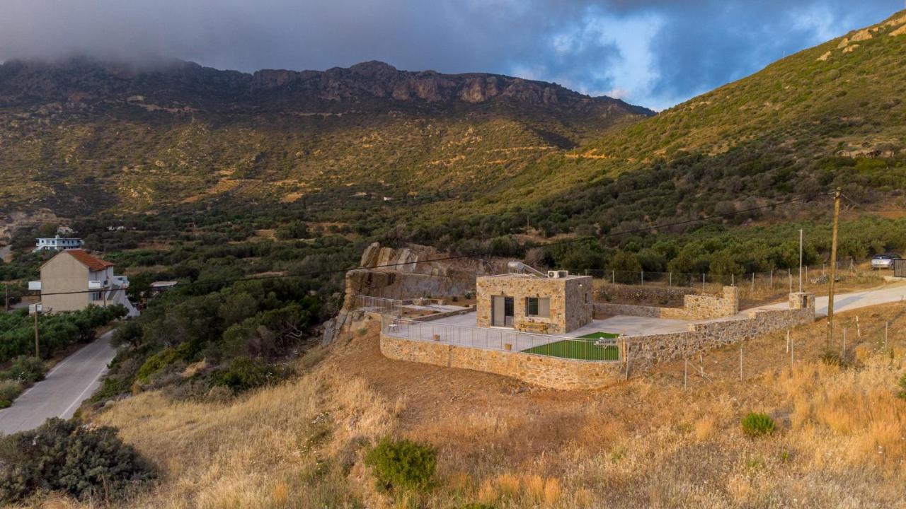 The Rock *peaceful Retreat House *