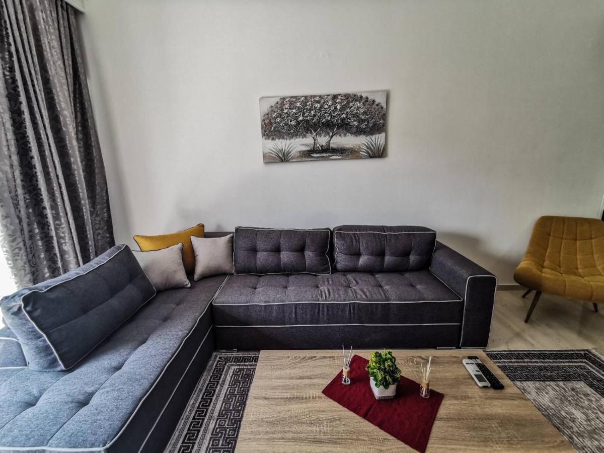 Silver Apartment
