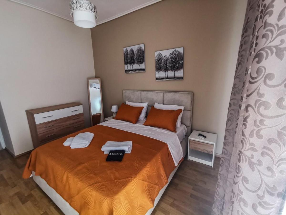 Silver Apartment
