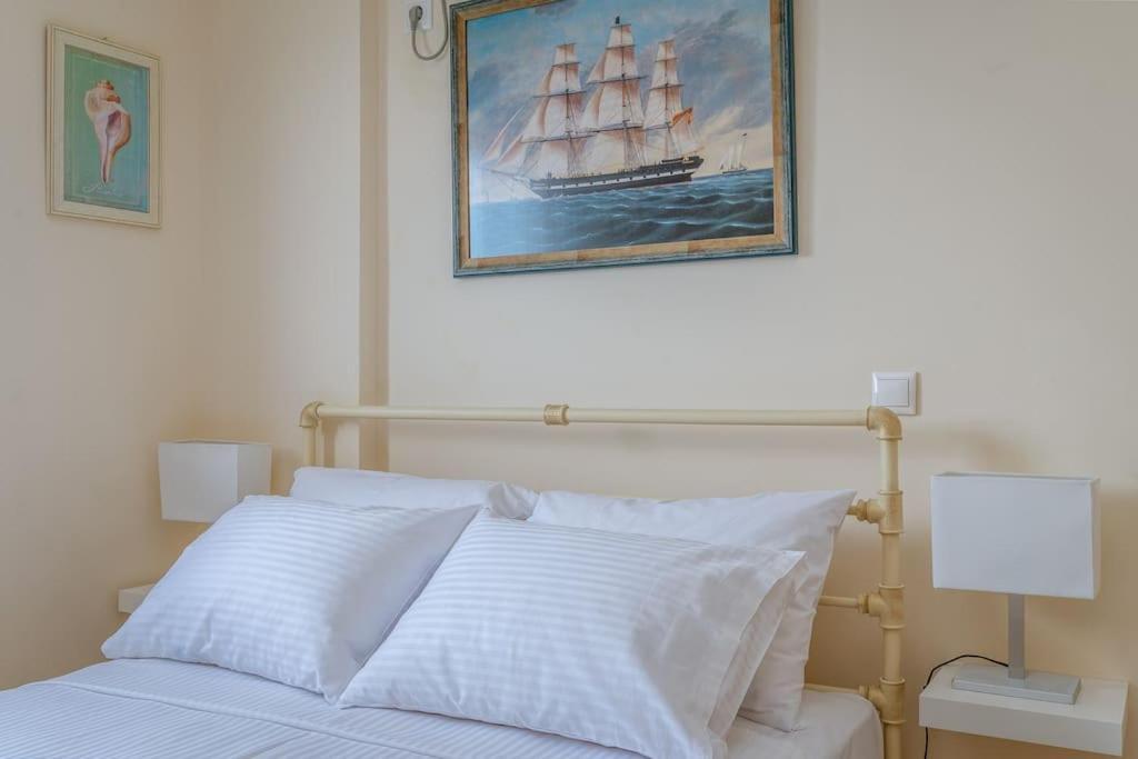 Seascape 3 Bedroom House Apartment Schinias