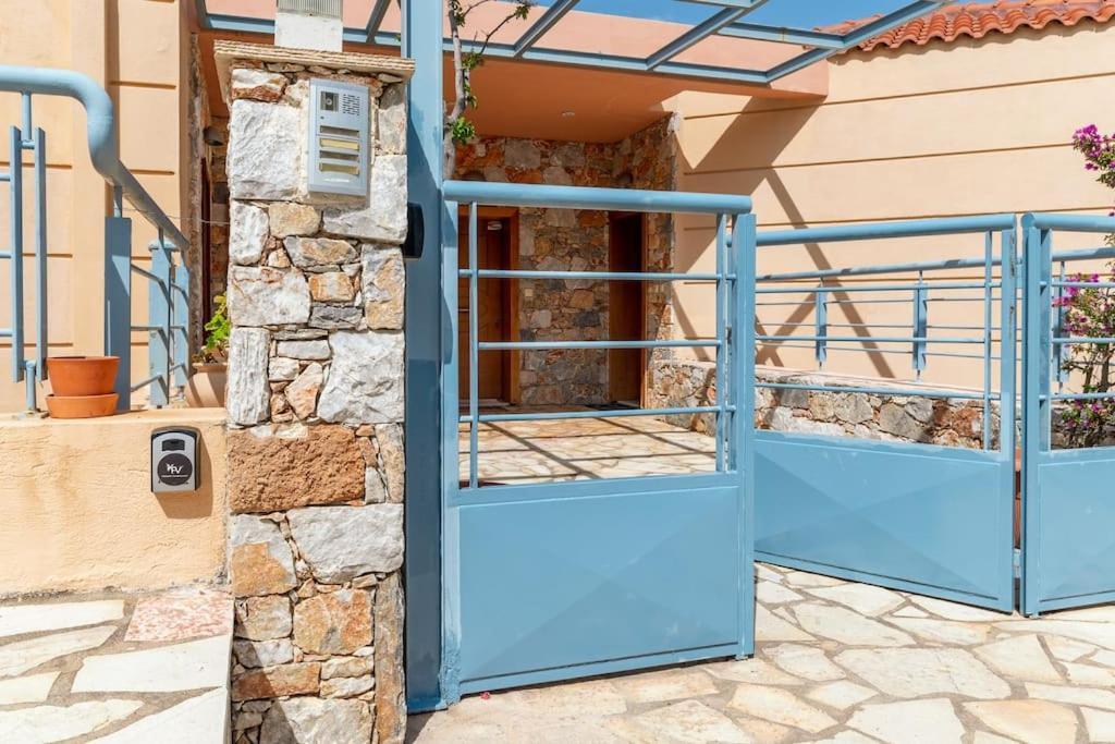 Seascape 3 Bedroom House Schinias