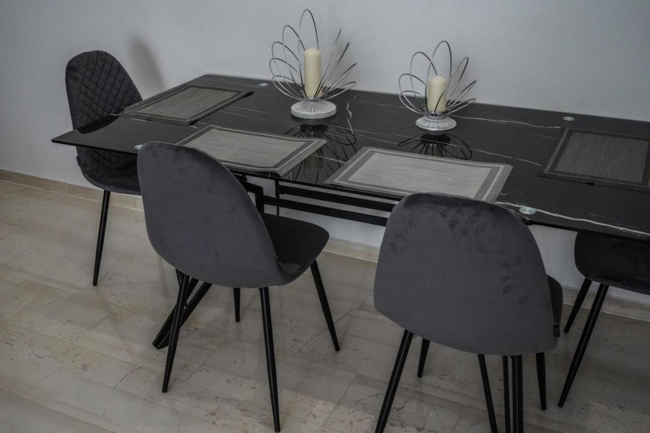Silver Apartment