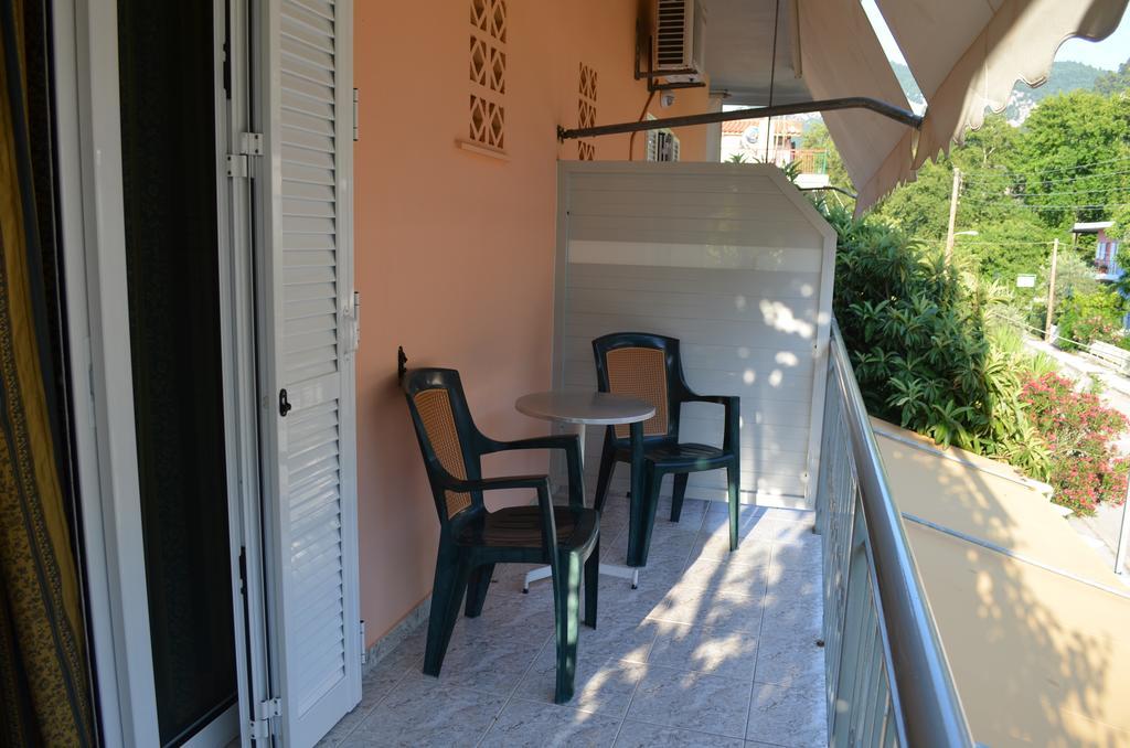 Hotel Loula And 2*