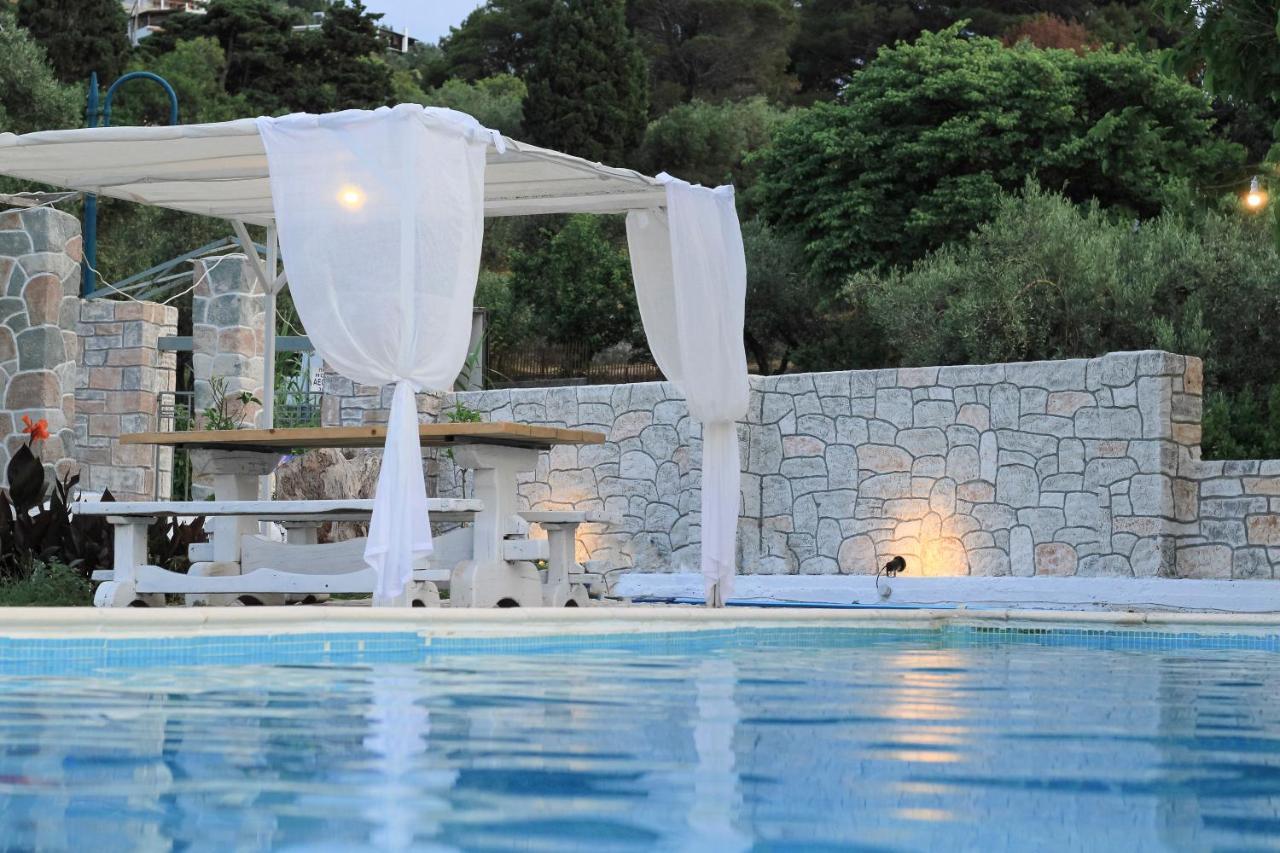 Villa Karavos Waterfront Skopelos Town