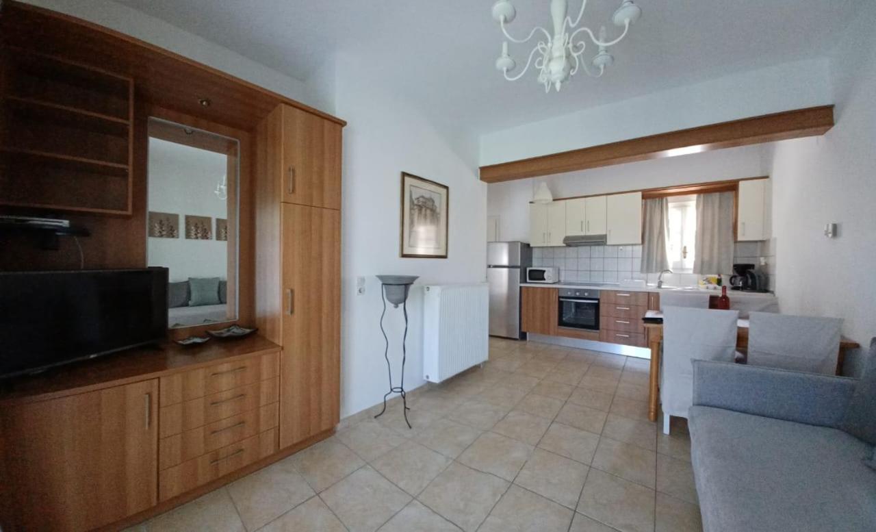 Apartment Babis & Iremia Acharavi (Corfu)