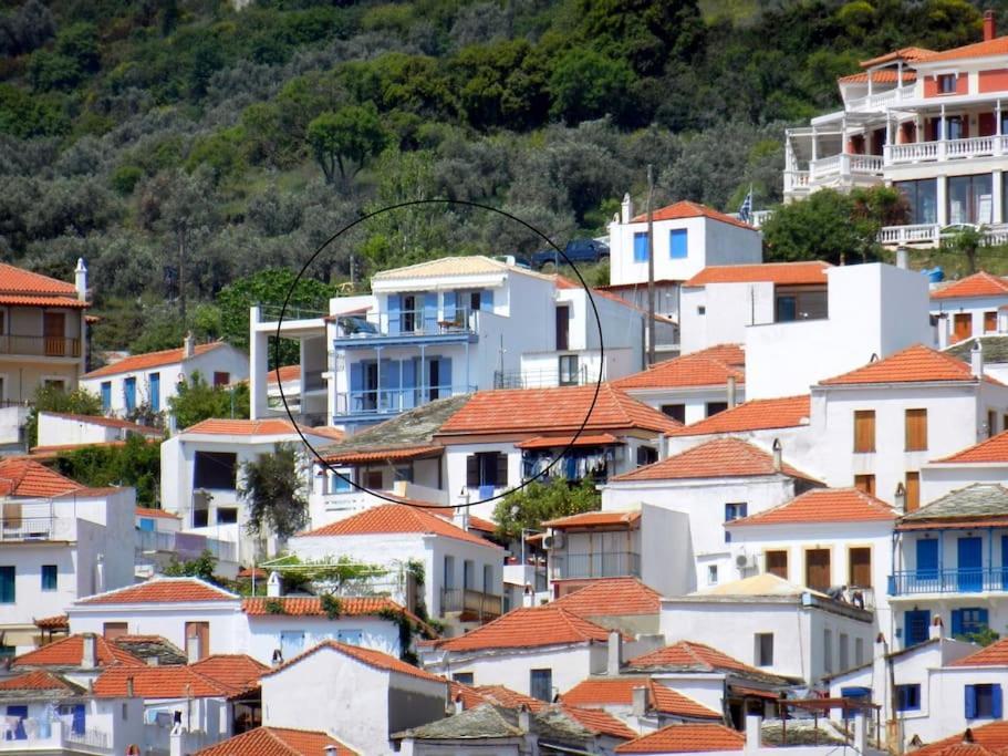 Blue Spiridon With Amazing Views Apartment