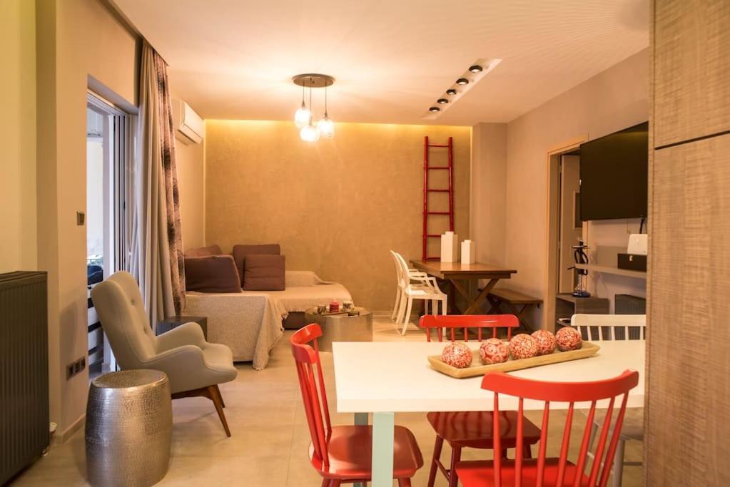 Deluxe In The Center Apartment *
