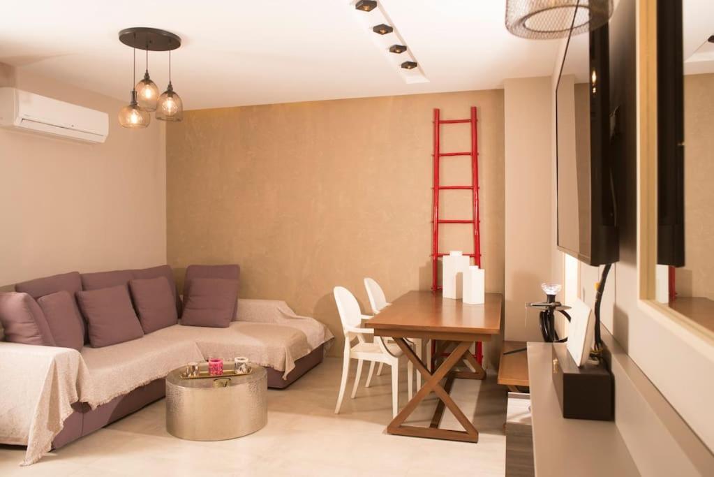 Apartment Deluxe In The Center Kalamata