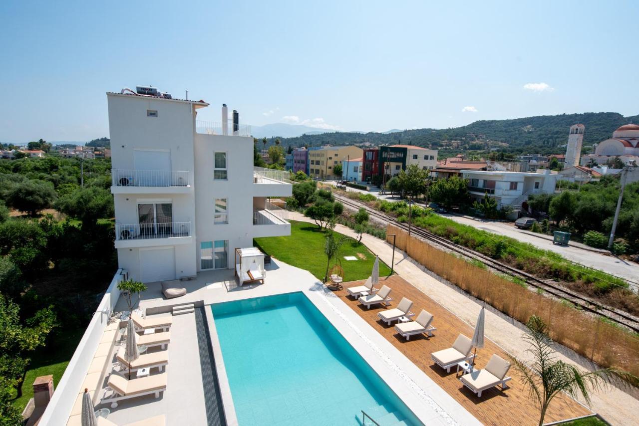 Ennea Suites-null * Flambouras