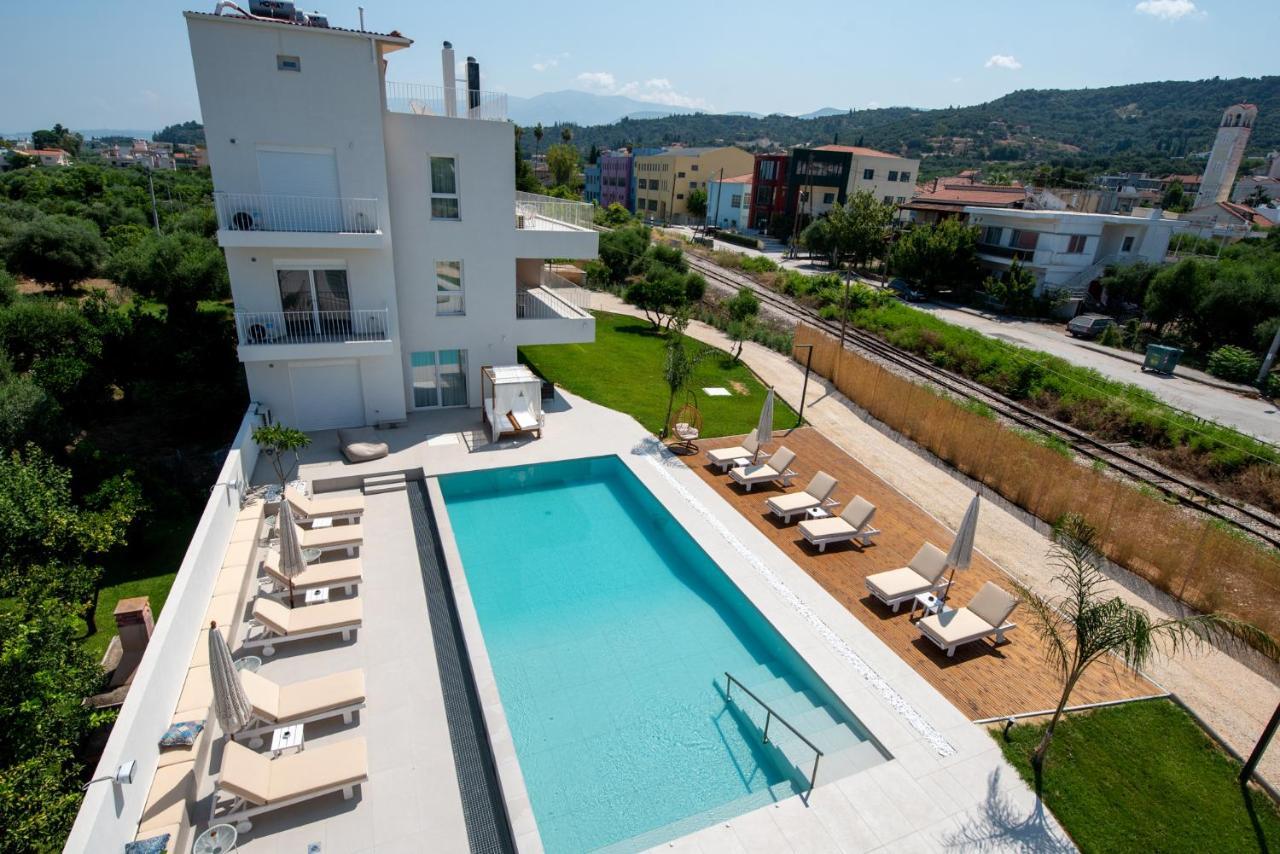 Ennea Suites-null Apartment Flambouras