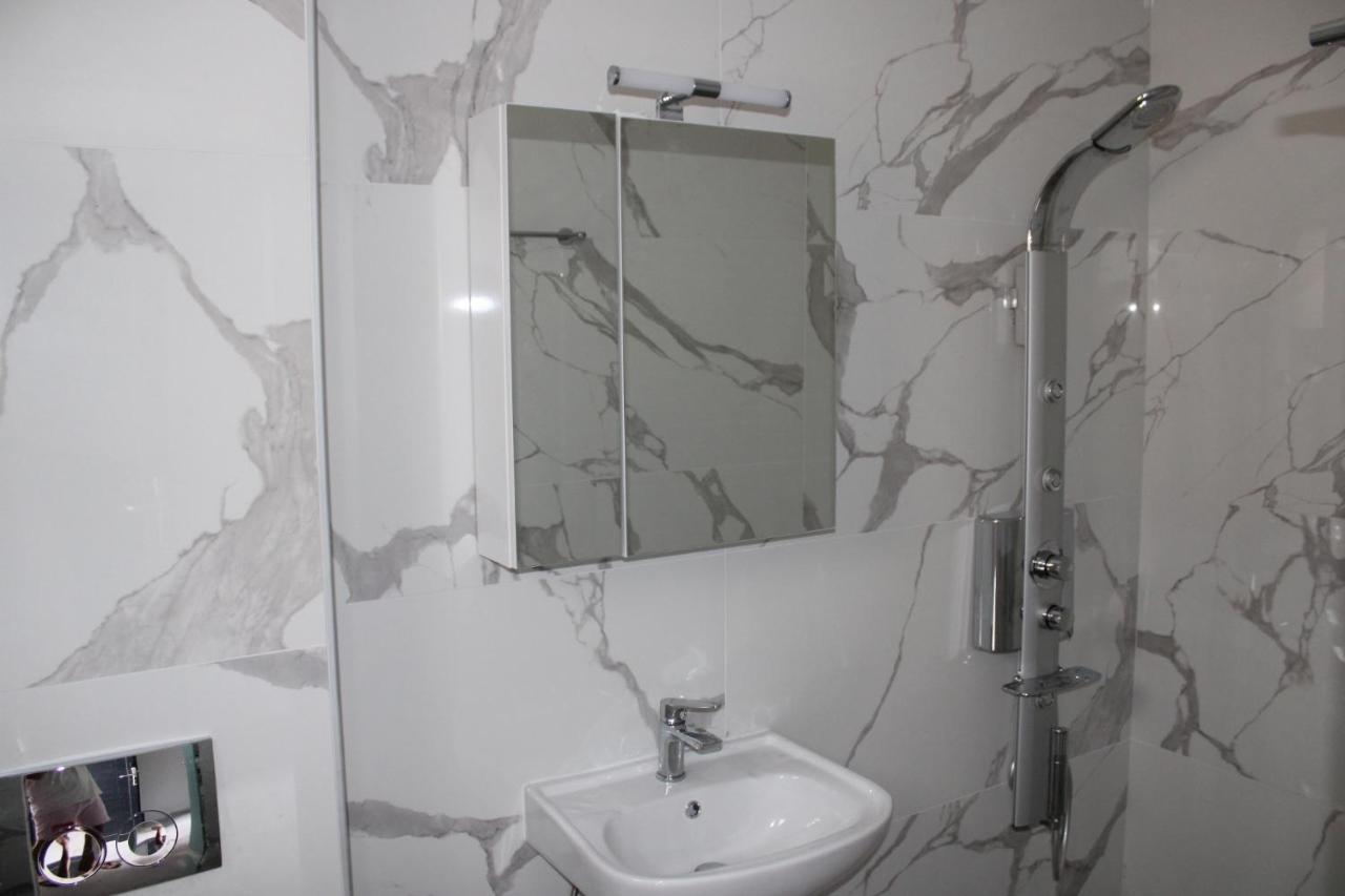 Paradise In Apartment Nikiti (Sithonia)
