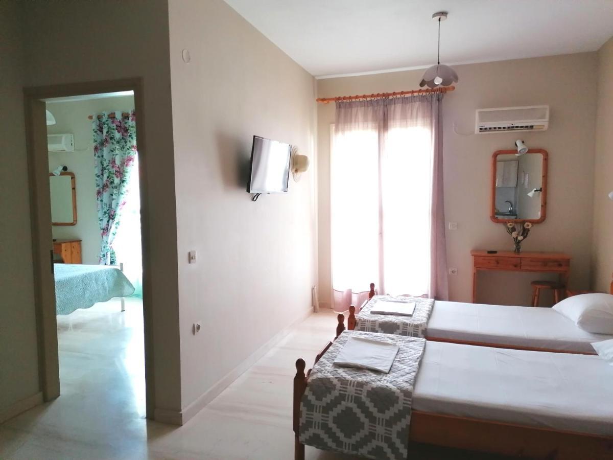 Marinos - 1st Floor