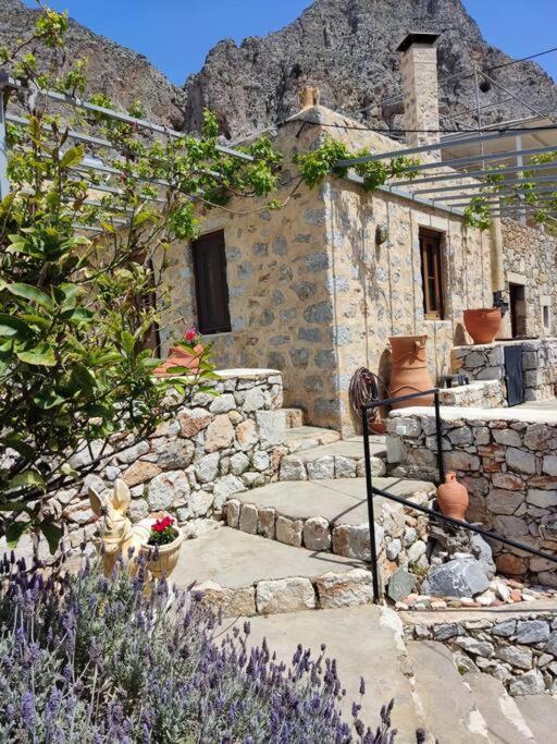 Calliope Stone House Emborios