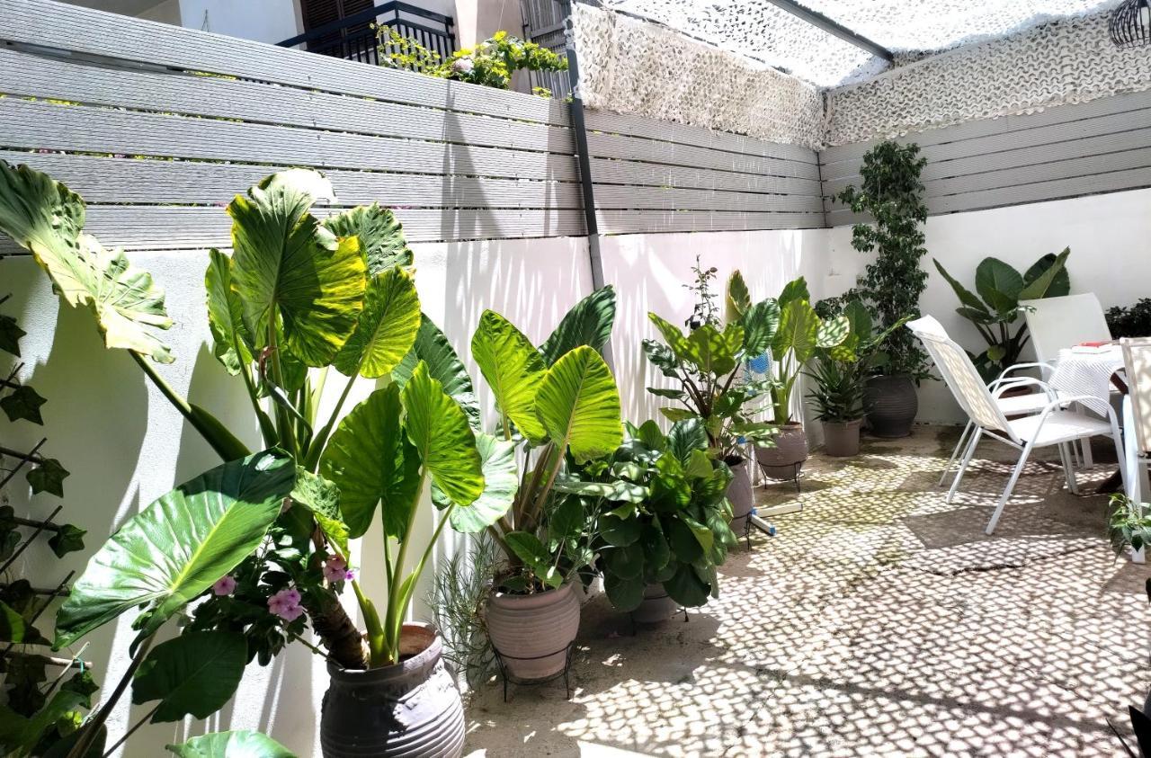 Apartment Luxury Seafront House Nearby Delphi *