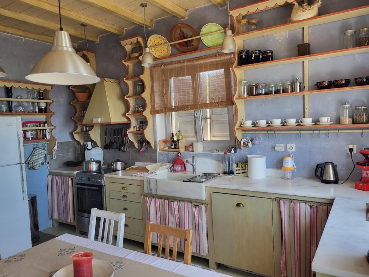 Holiday home Phaedra's House Vari (Syros)