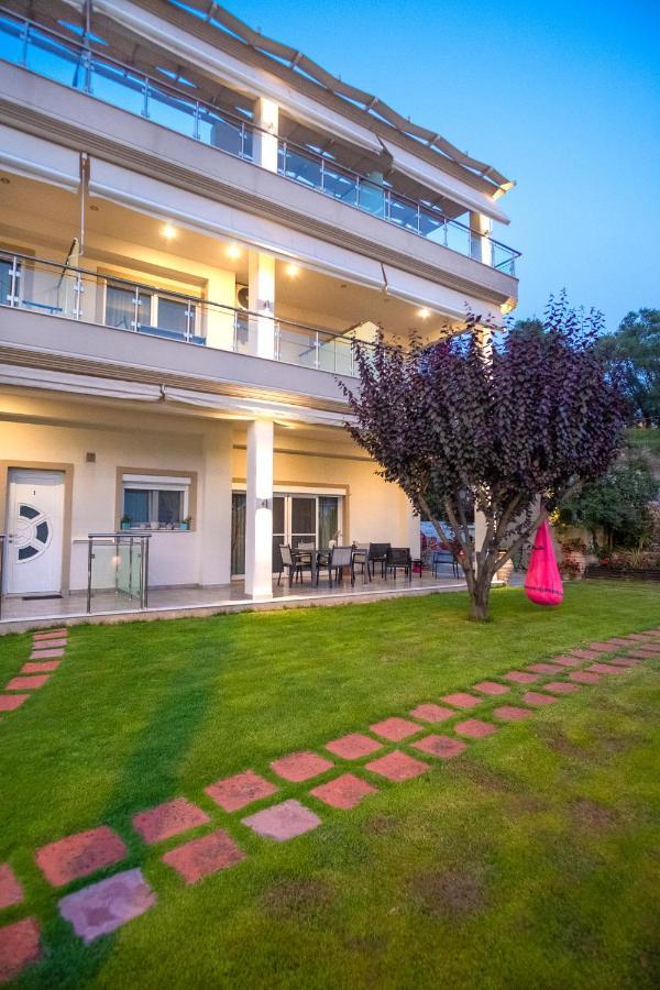 Rousis Studios Apartment