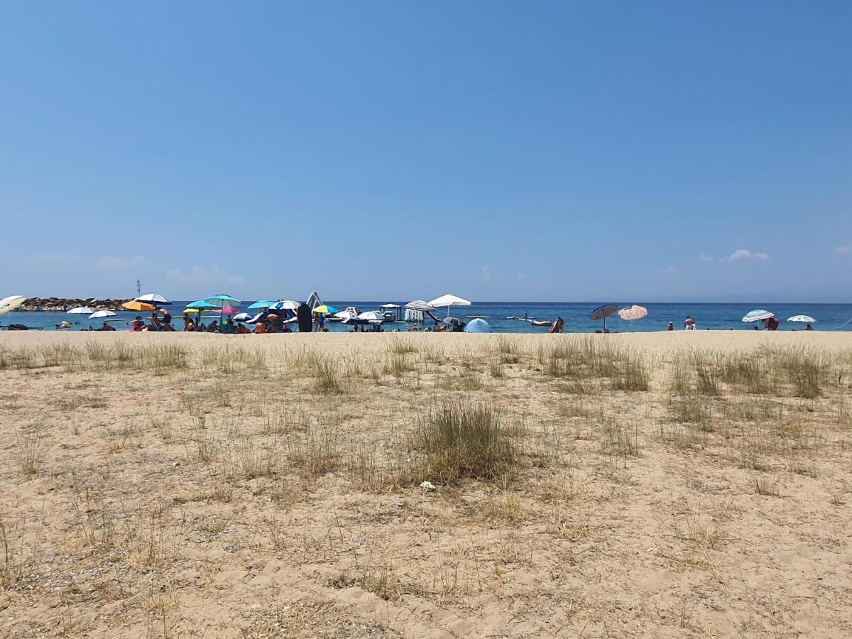 Doukas By The Sea-little Paradise-beachfront Apartment
