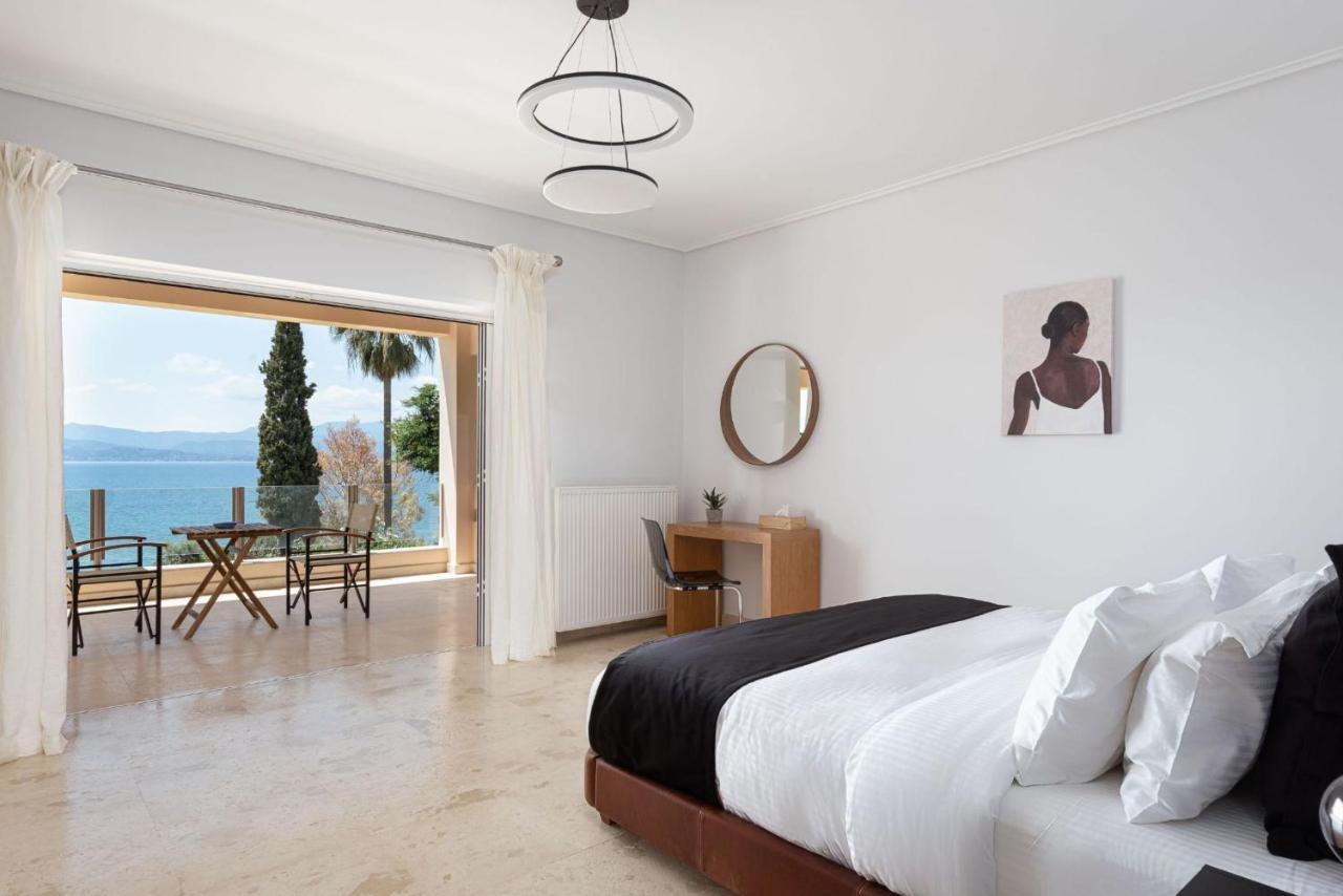 Eretria Luxurious Seafront Apartment *