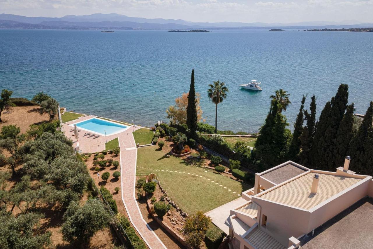 Eretria Luxurious Seafront Apartment *