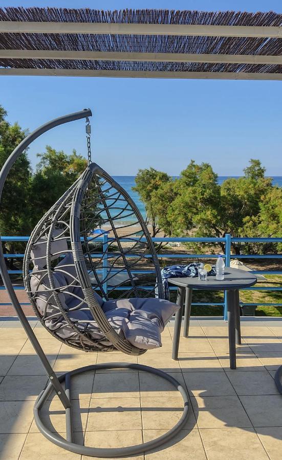 Pelekanos Beachfront Apartment