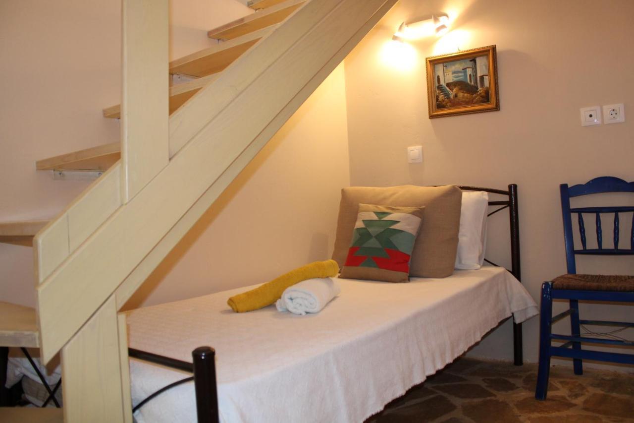 Apartment Artistic Sea View House Pentati