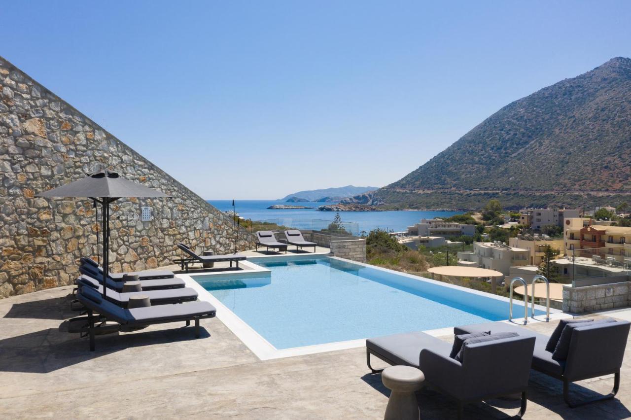 Villa Viveverde Villa, Featuring 3 Pools - Walking Distance To & Shops, By Thinkvilla