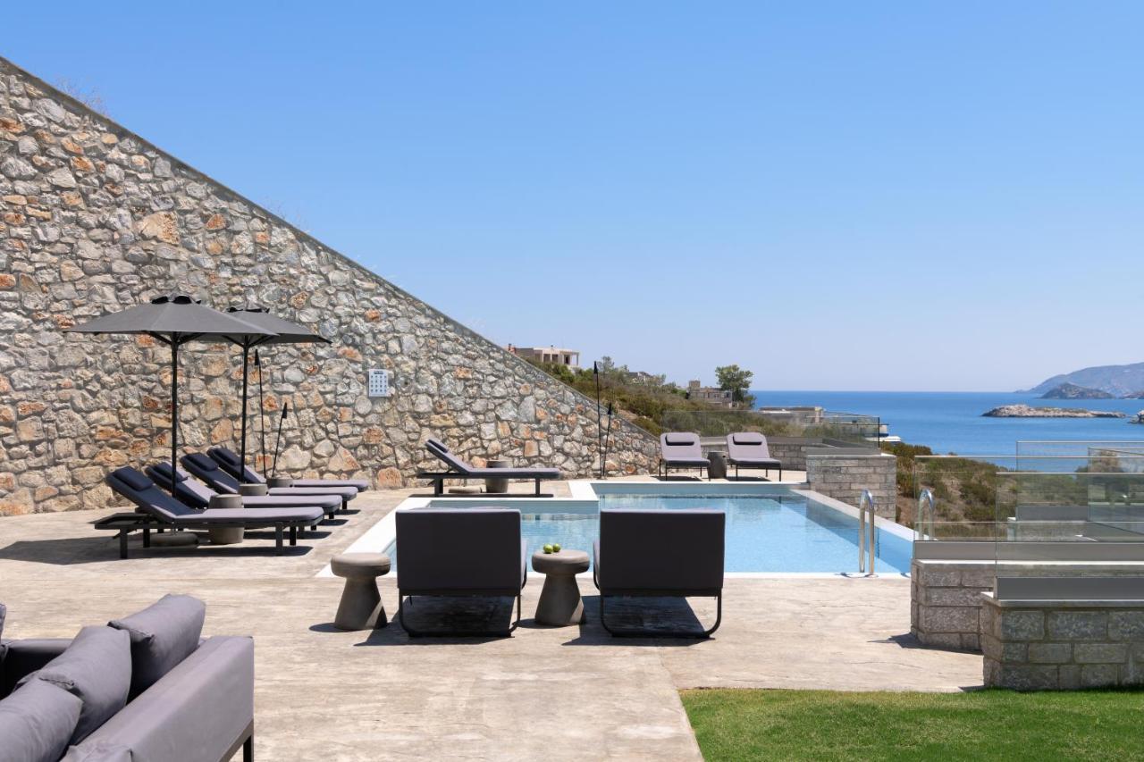 Viveverde Villa, Featuring 3 Pools - Walking Distance To & Shops, By Thinkvilla *