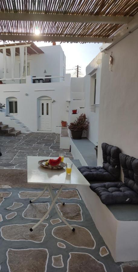 Melissou Place * Apollonia (Sifnos)