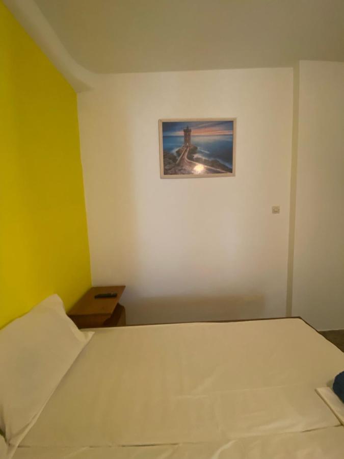 Yellow Beach House *