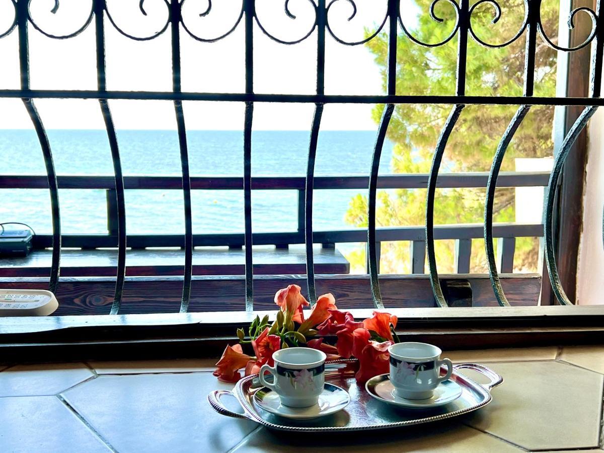 The House By The Sea Apartment *
