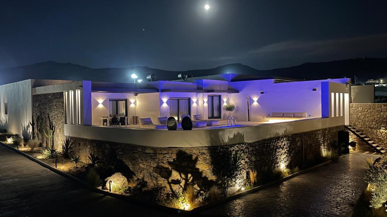 Mykonos Villa, Luxe Escape With Private Pool