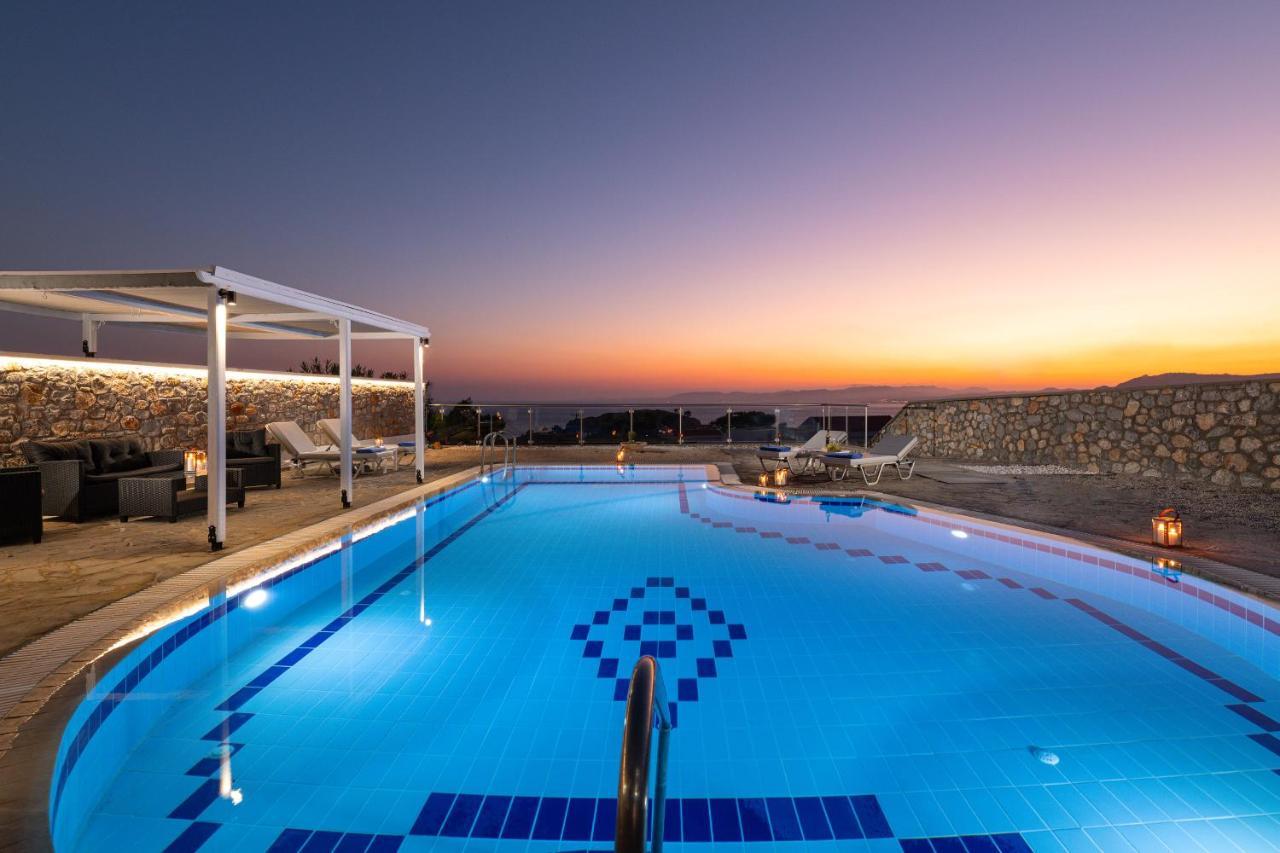 Tony's Place Pefkos Villa *