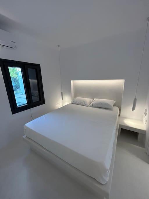 Laullie * Ornos (Mykonos)