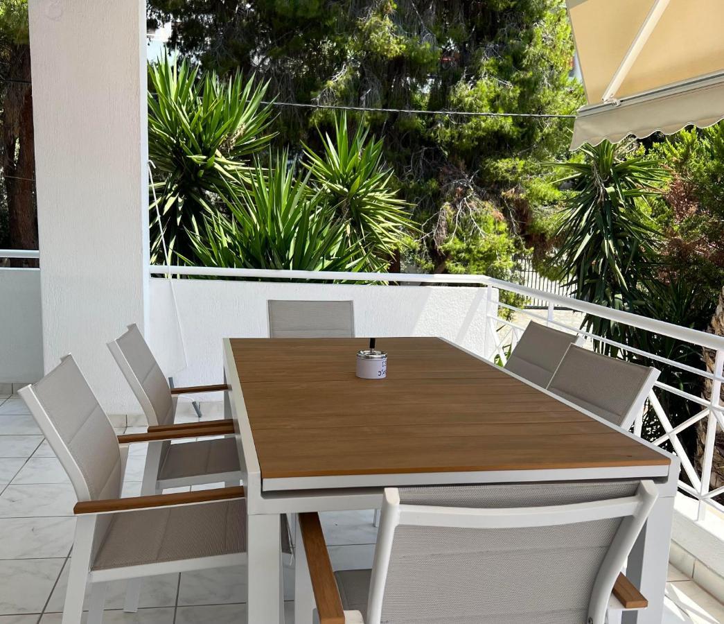 Sea, La Vie Apartment