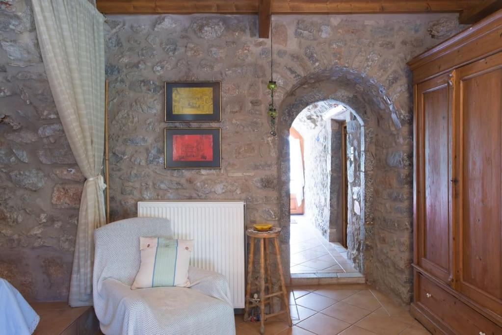 Apartment Traditional Stone Build Private *