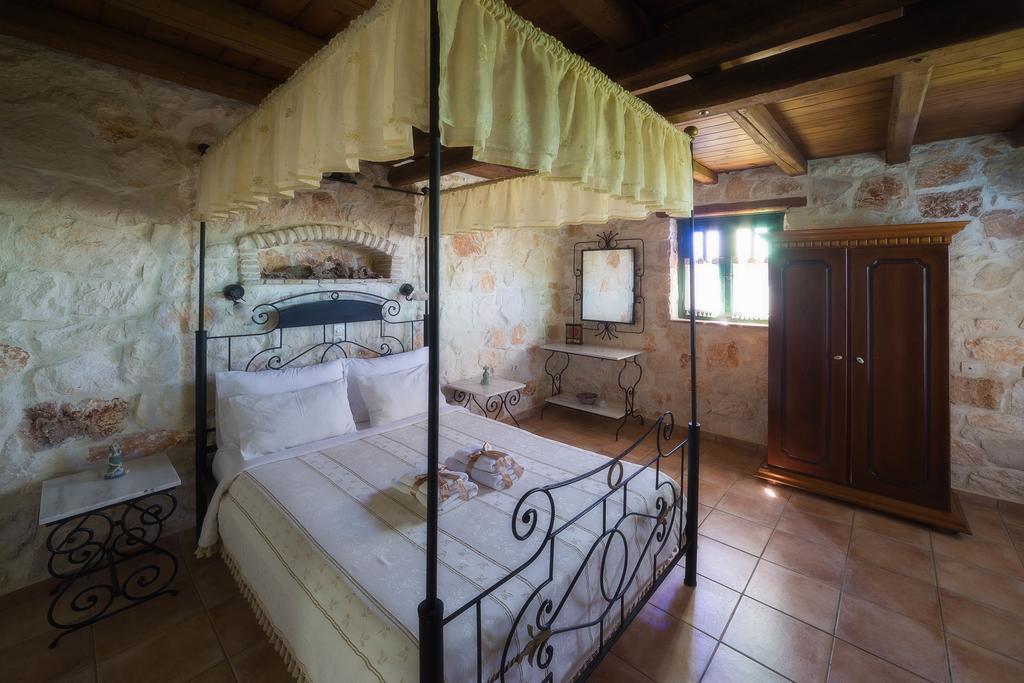 Revera Traditional Stone Villas, & *