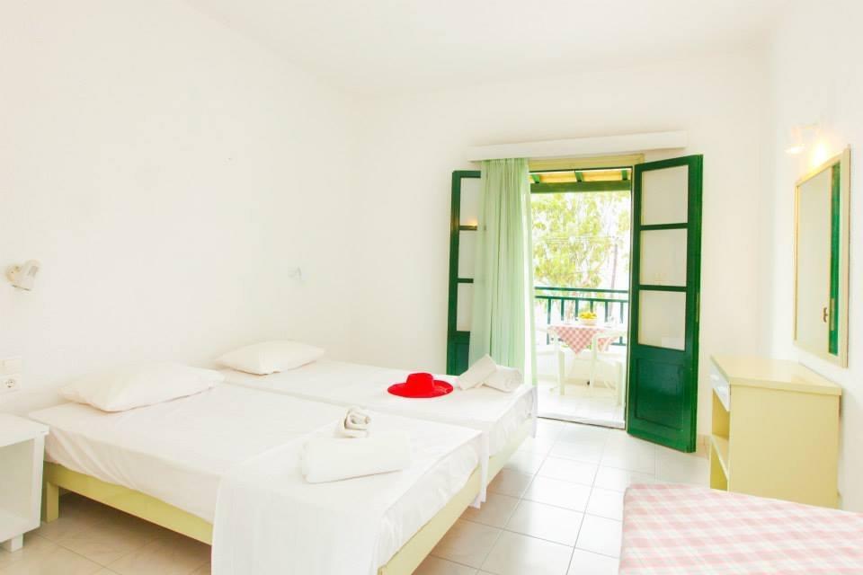 Nefi (adults Only) Guest house Megali Ammos (Skiathos)