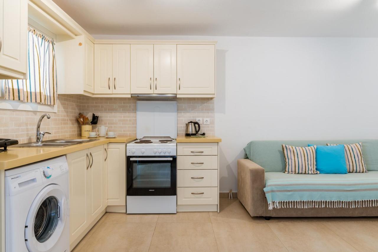 Holiday home Afroditi Yasemi B