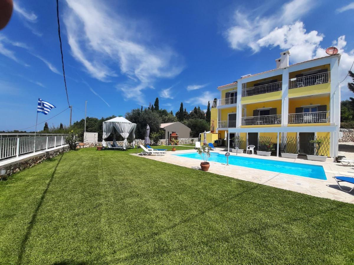 Ela Apartment Metaxata