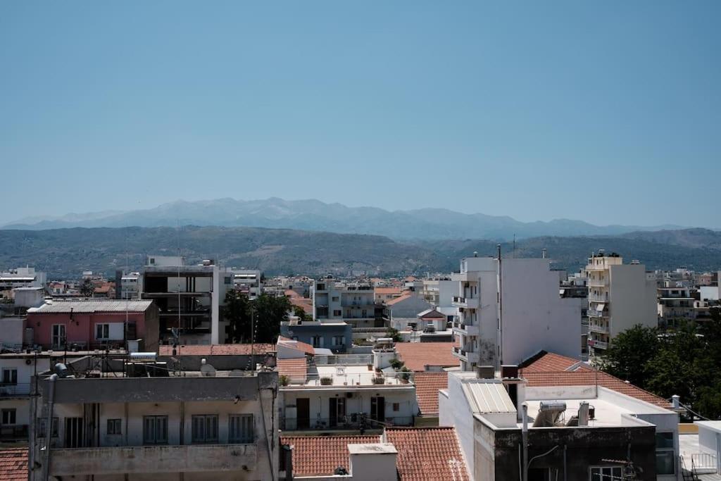 Sky-high Penthouse W. Stunning Views - 04 Apartment Chania (Crete)