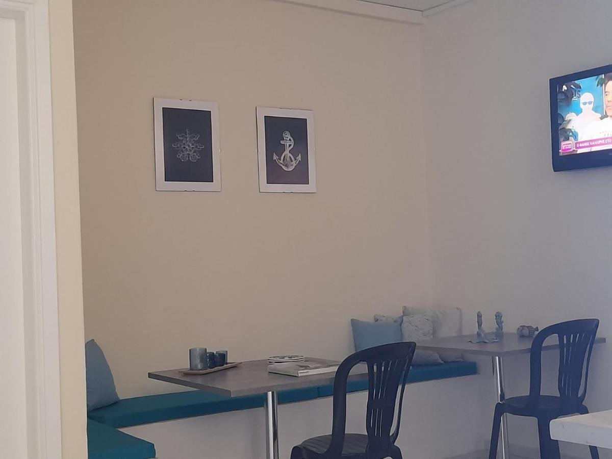 Restia Apartment Agios Petros (Andros)