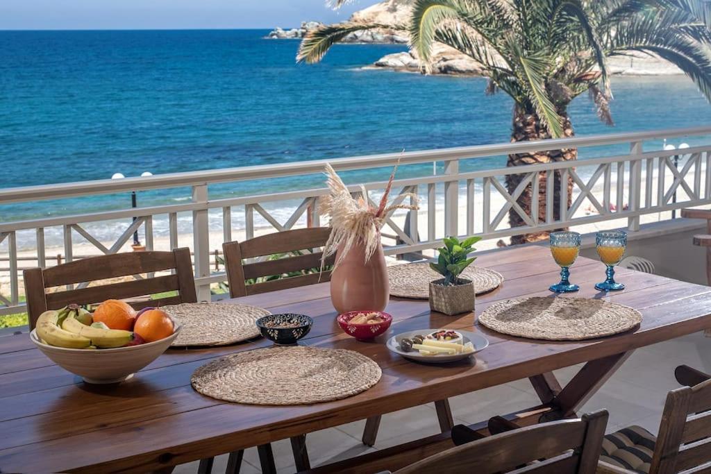 Beachfront Yellow Apt-ligaria * Ligaria (Crete)