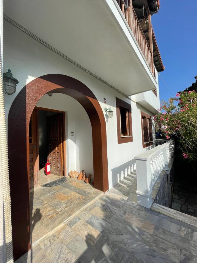Apostolis Studios * Skopelos Town