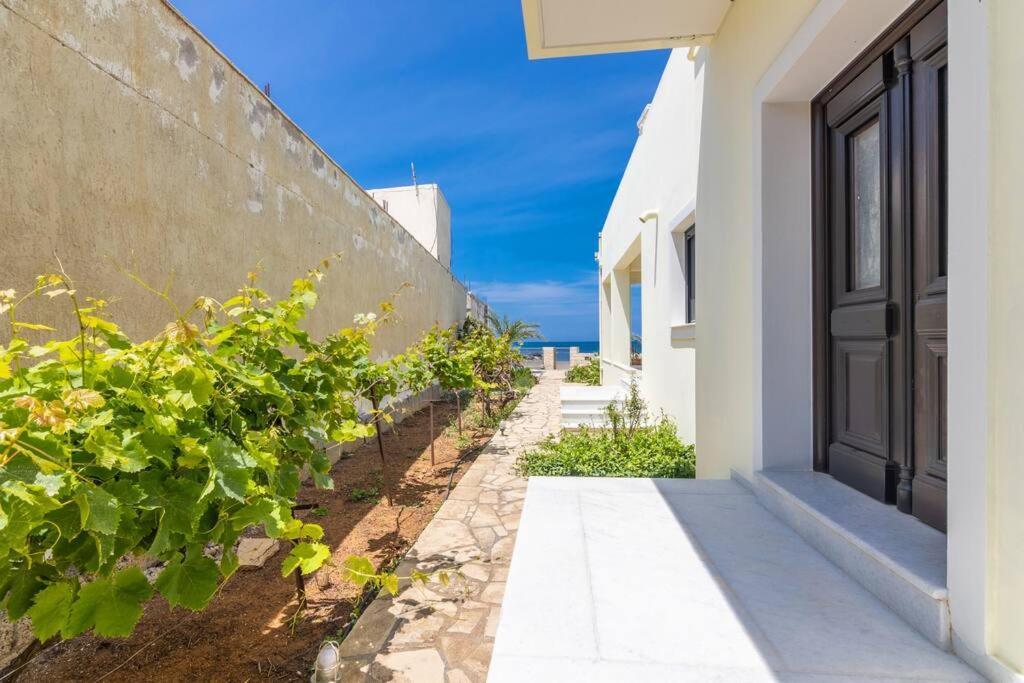 Holiday home 50 Steps From The Sea.