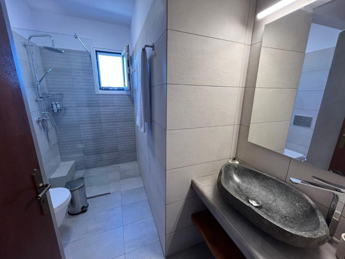Filoxenia Home-seaside 2nd Floor Seaview ,dream On Naxos Apartment