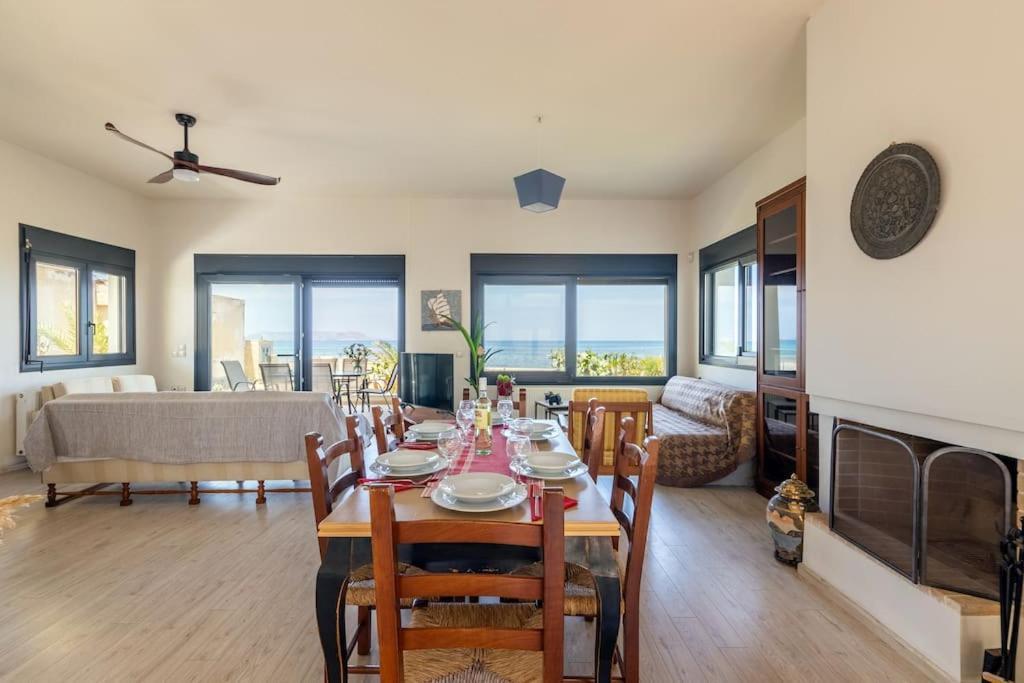 50 Steps From The Sea. Holiday home